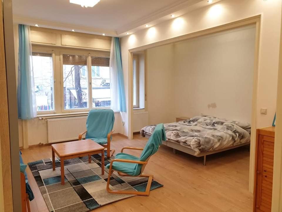 Lara Apartman Βουδαπέστη Εξωτερικό φωτογραφία