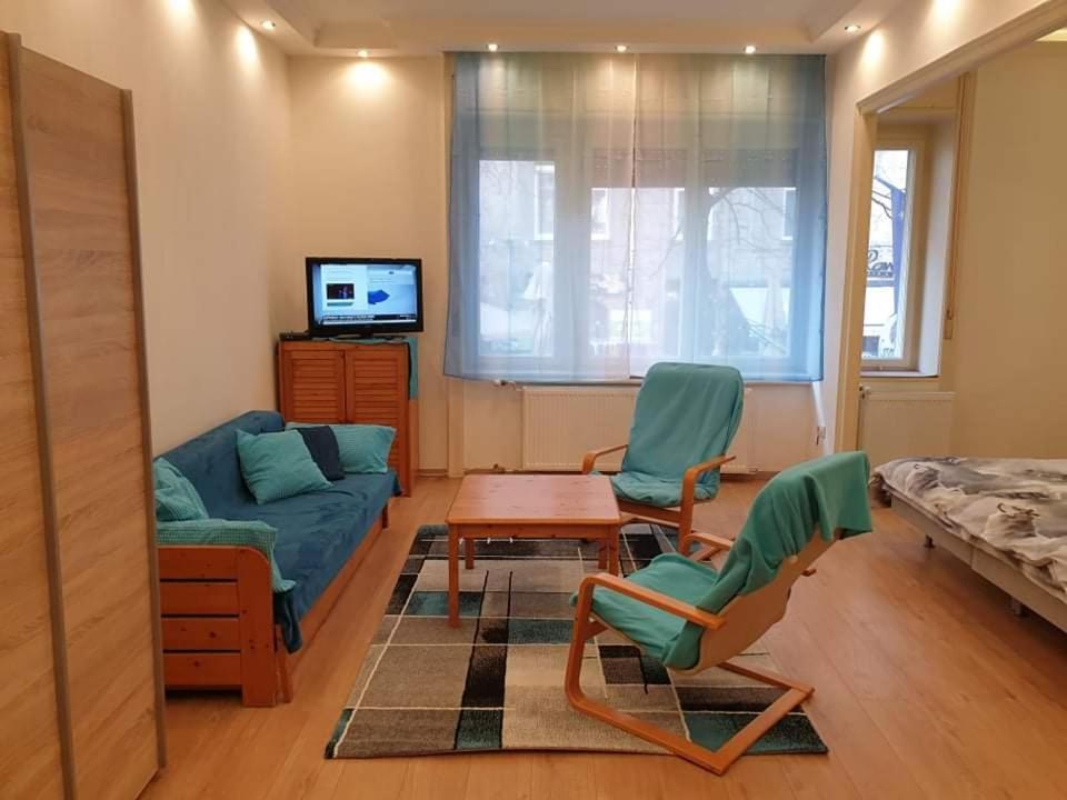 Lara Apartman Βουδαπέστη Εξωτερικό φωτογραφία