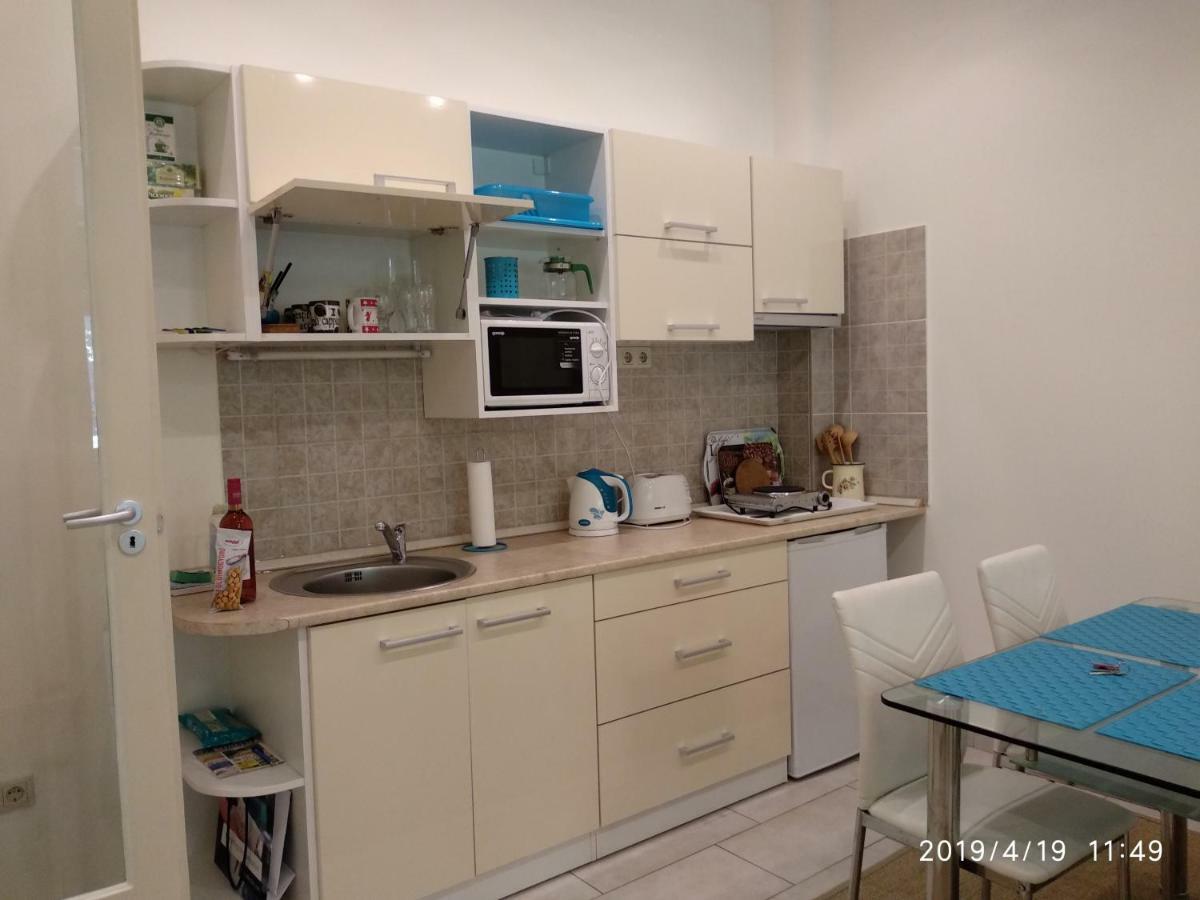 Lara Apartman Βουδαπέστη Εξωτερικό φωτογραφία